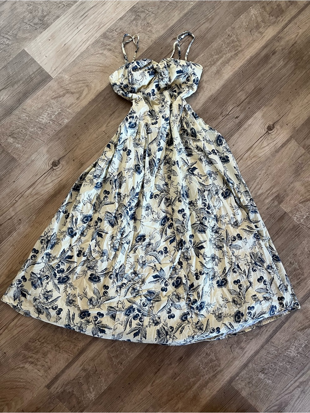 NIA Cream and Navy Floral Sundress with Spaghetti Straps and Open Back (size M)